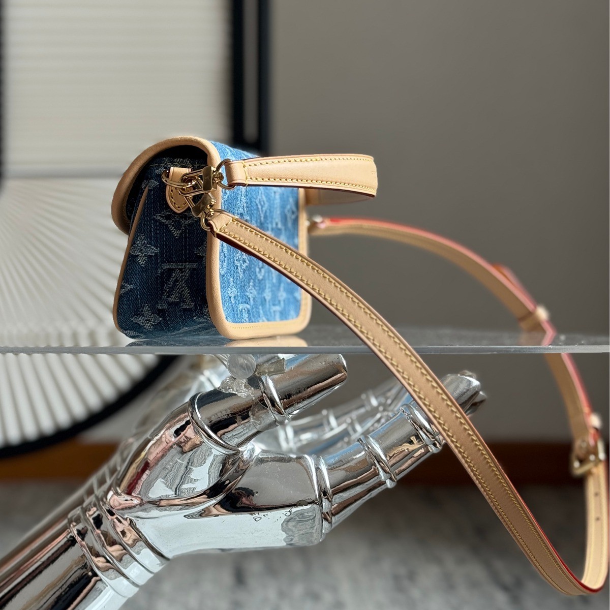 M27700 Nano Diane丹寧牛仔法棍包_4