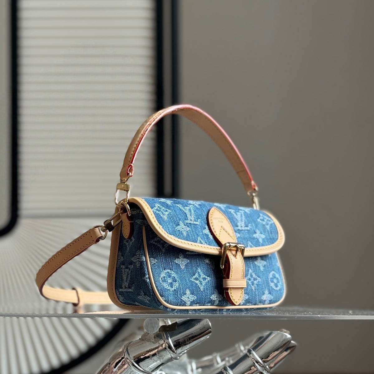 M27700 Nano Diane丹寧牛仔法棍包_3