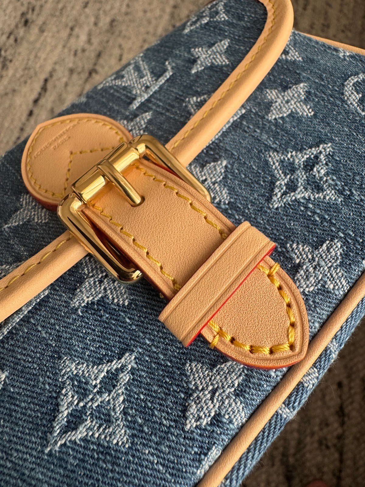 M27700 Nano Diane丹寧牛仔法棍包_11