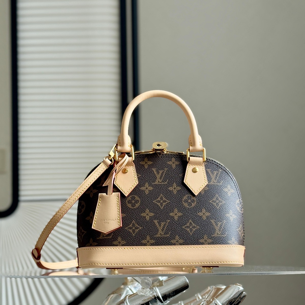 M46990 Alma BB貝殼包