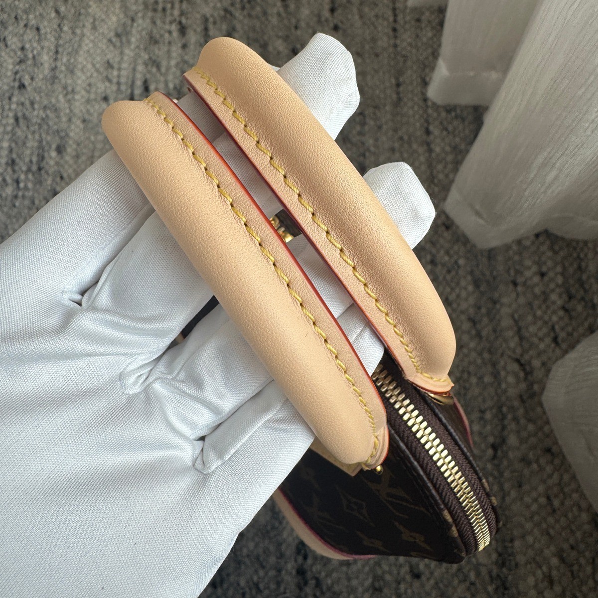 M46990 Alma BB貝殼包_18