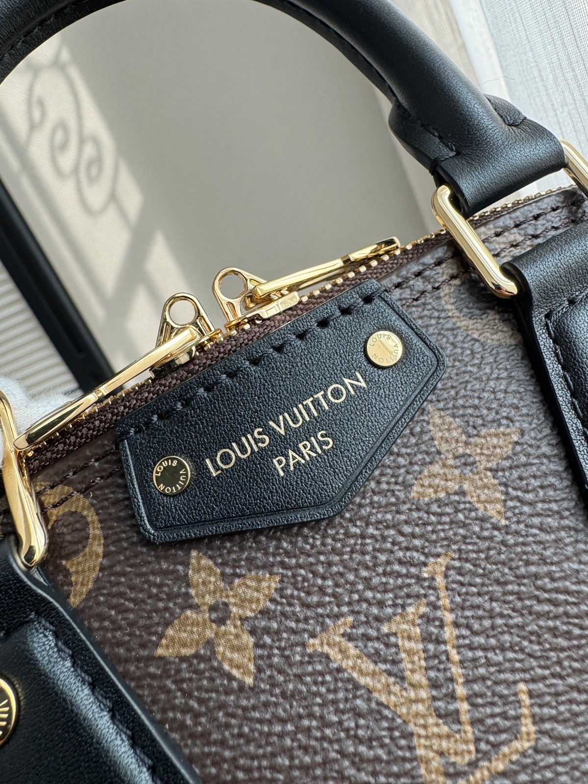 M26084 Alma Trunk BB貝殼包_4