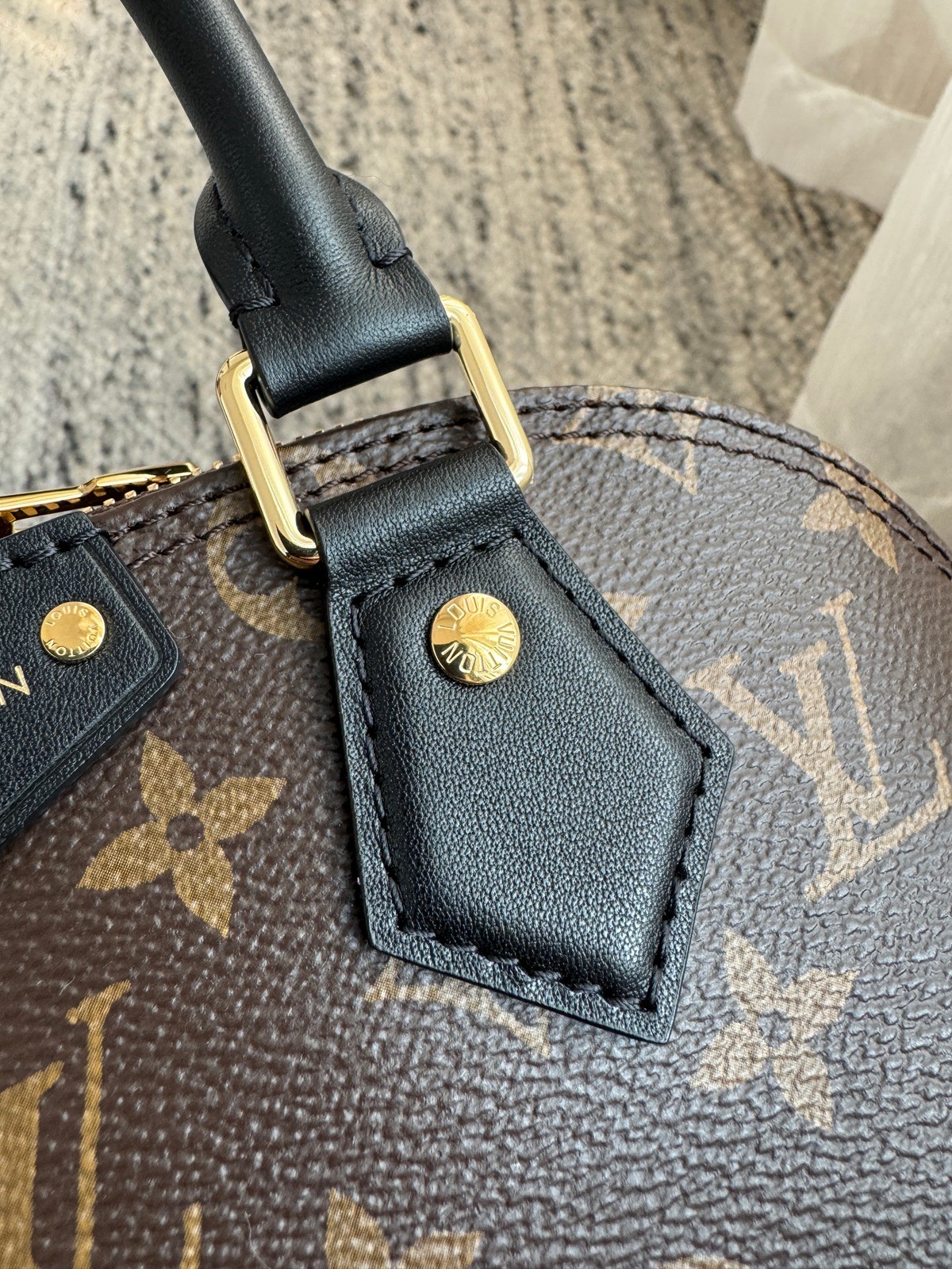 M26084 Alma Trunk BB貝殼包_3