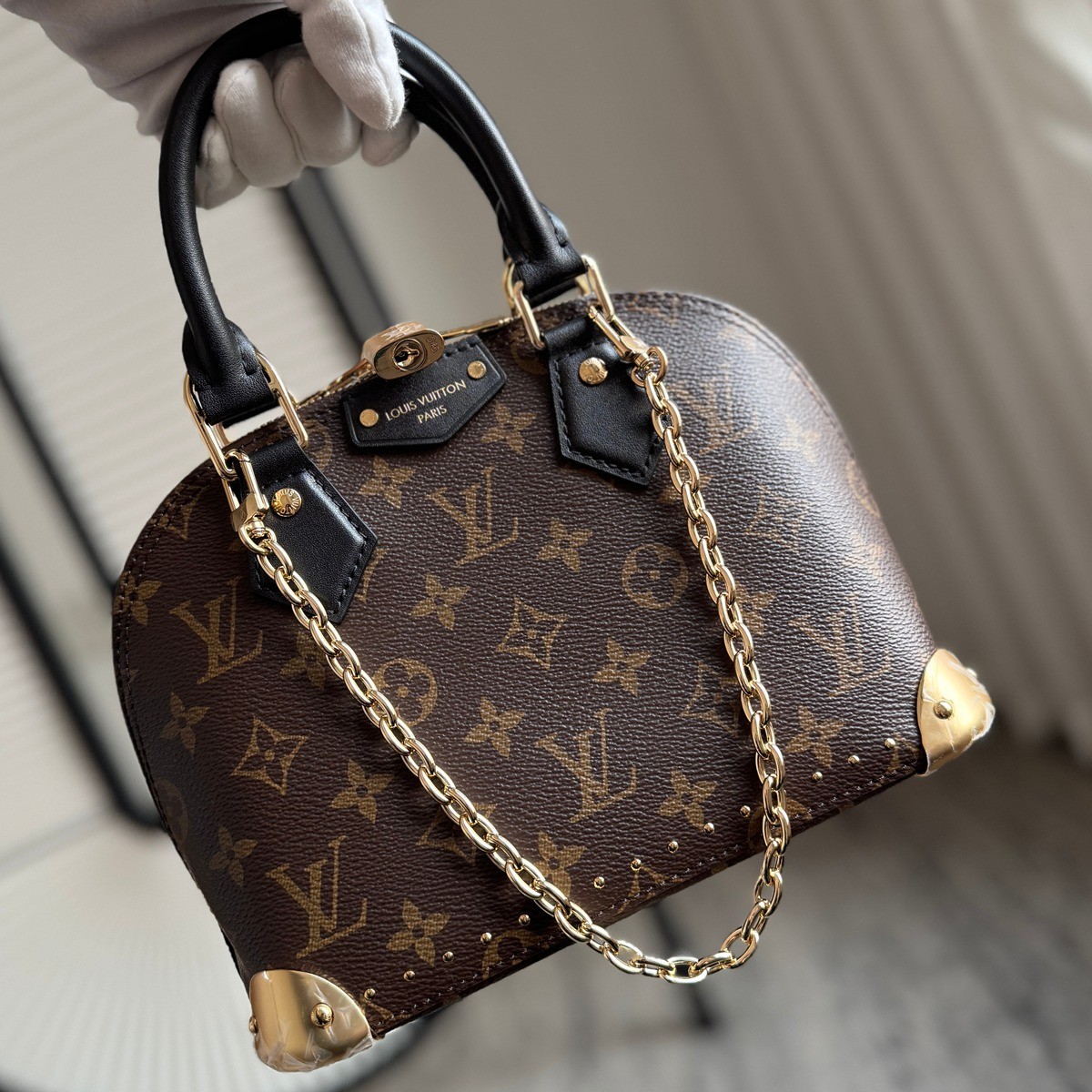 M26084 Alma Trunk BB貝殼包_9