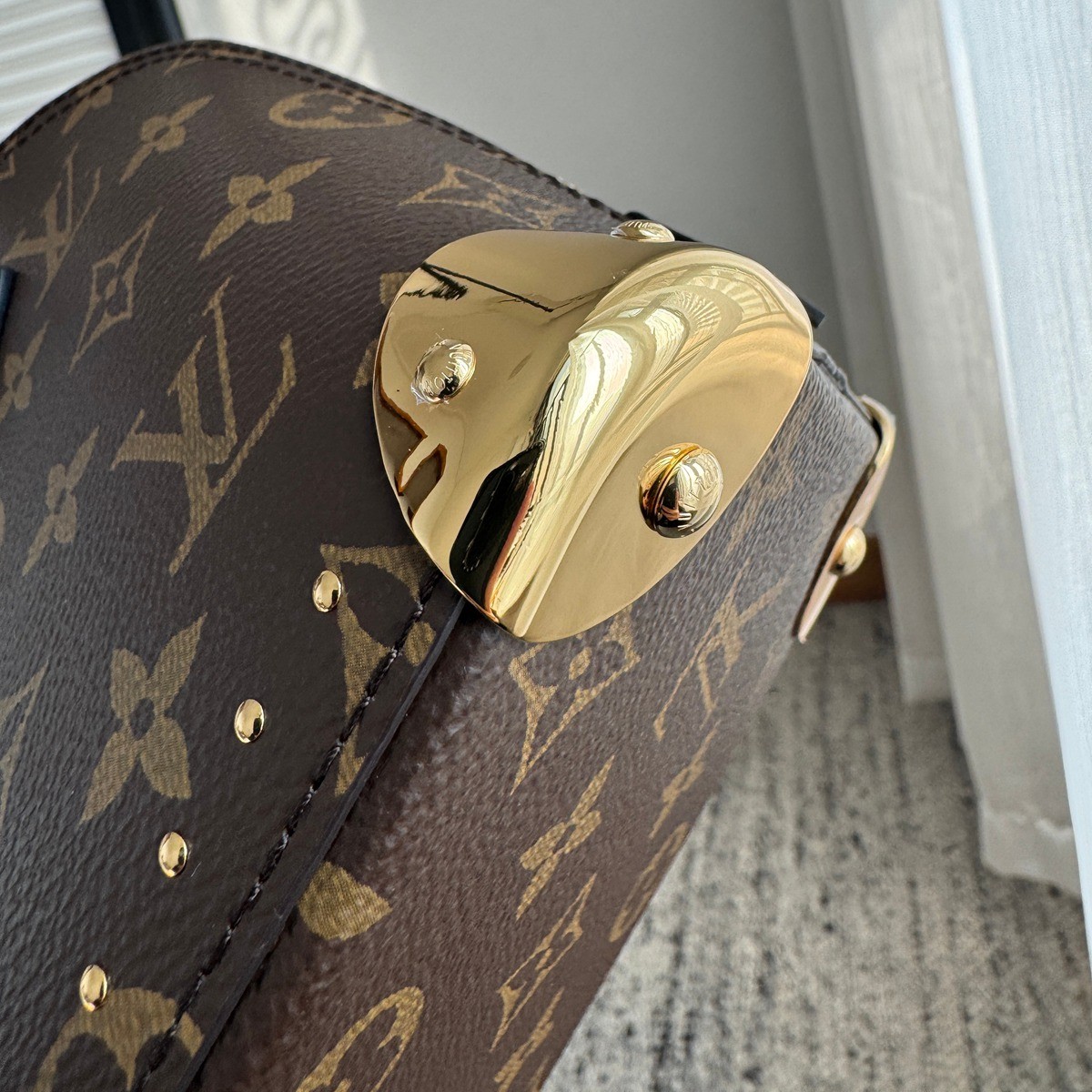 M26084 Alma Trunk BB貝殼包_14