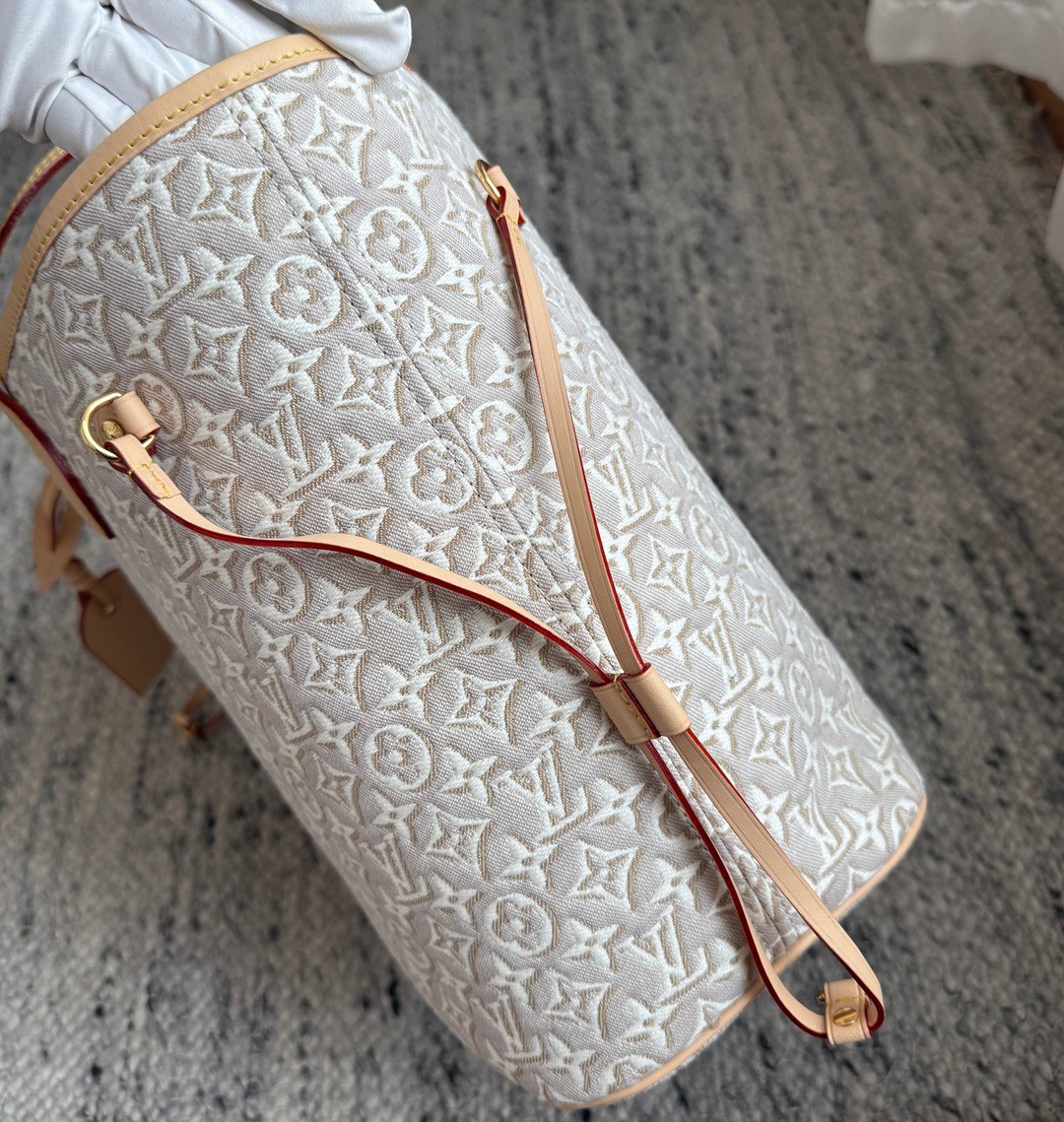 M2A381 Neverfull 中號提花購物袋_9
