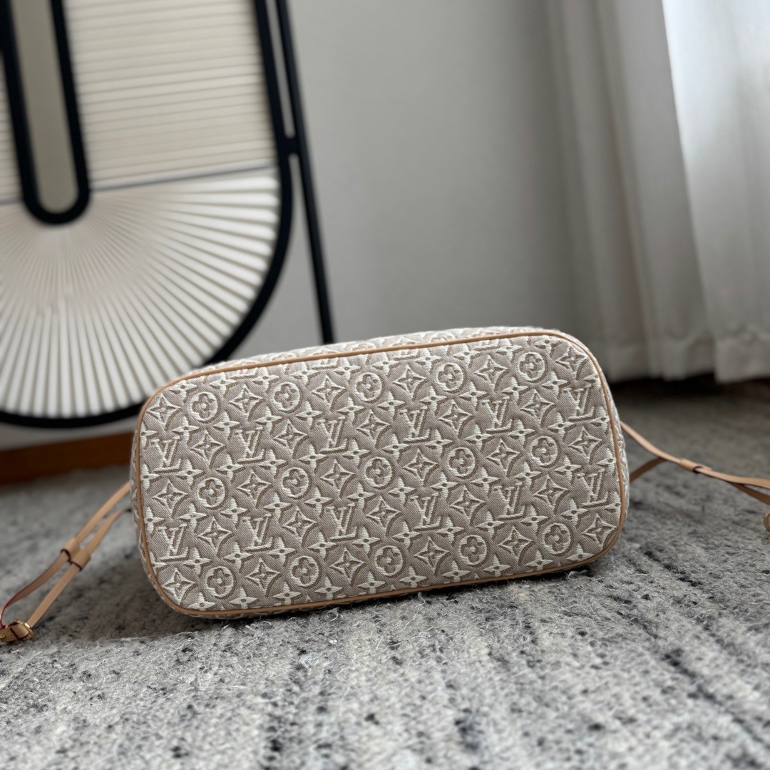 M2A381 Neverfull 中號提花購物袋_5