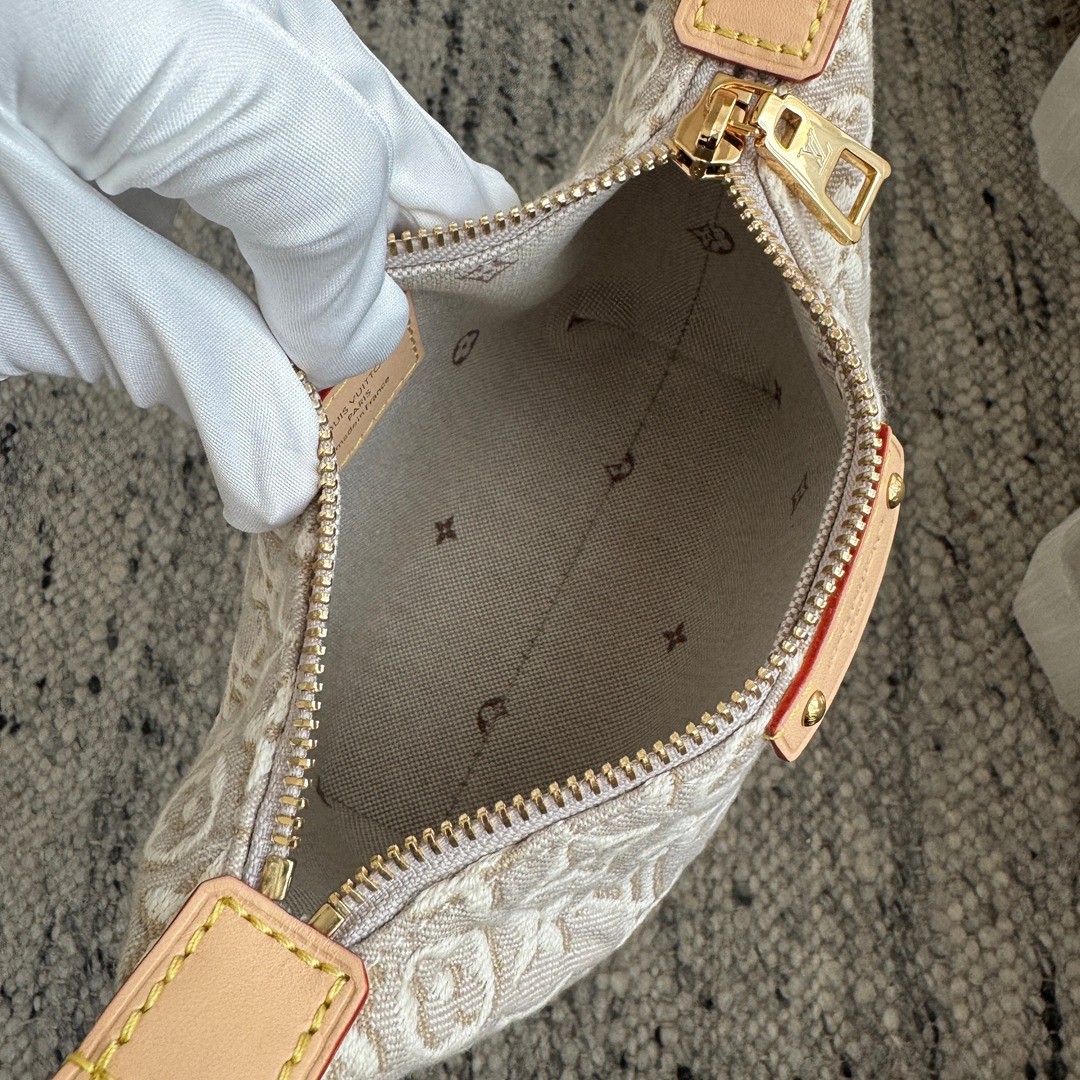 M29879 Pochette Hills刺繡飯盒包_4
