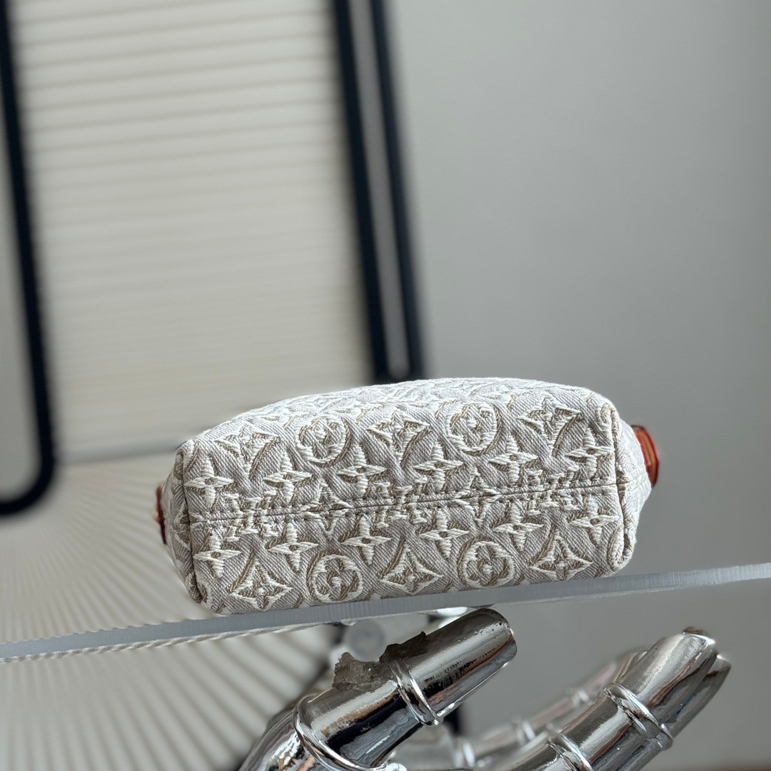 M29879 Pochette Hills刺繡飯盒包_3