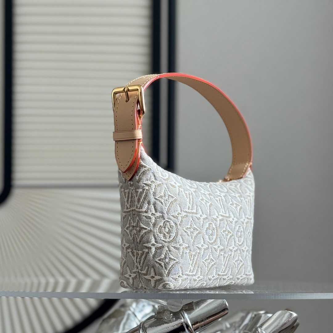 M29879 Pochette Hills刺繡飯盒包_8