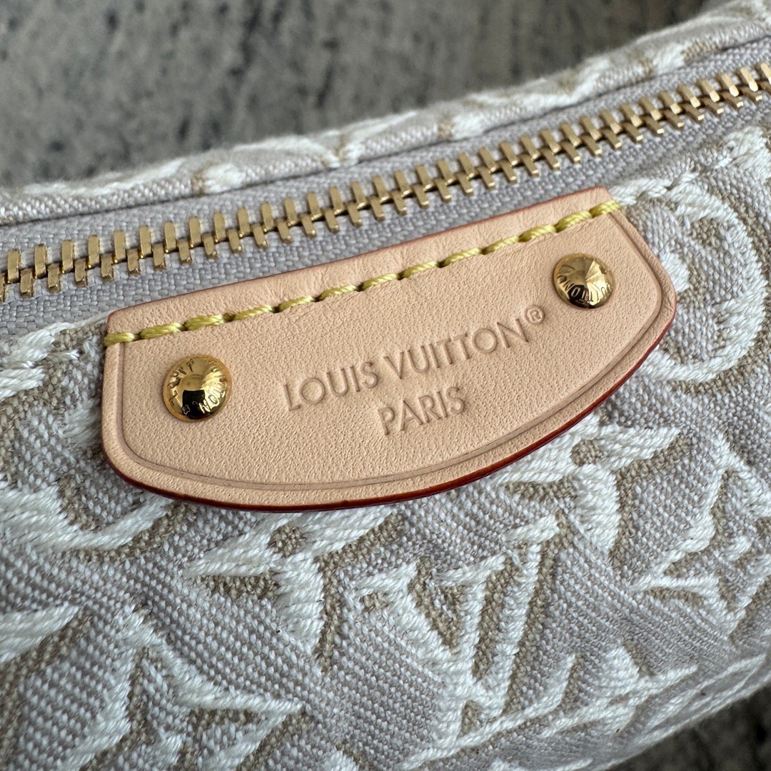 M29879 Pochette Hills刺繡飯盒包_6