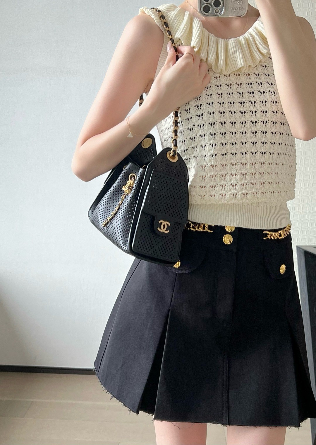26S春夏25Mini小牛皮鏤空黑色_2