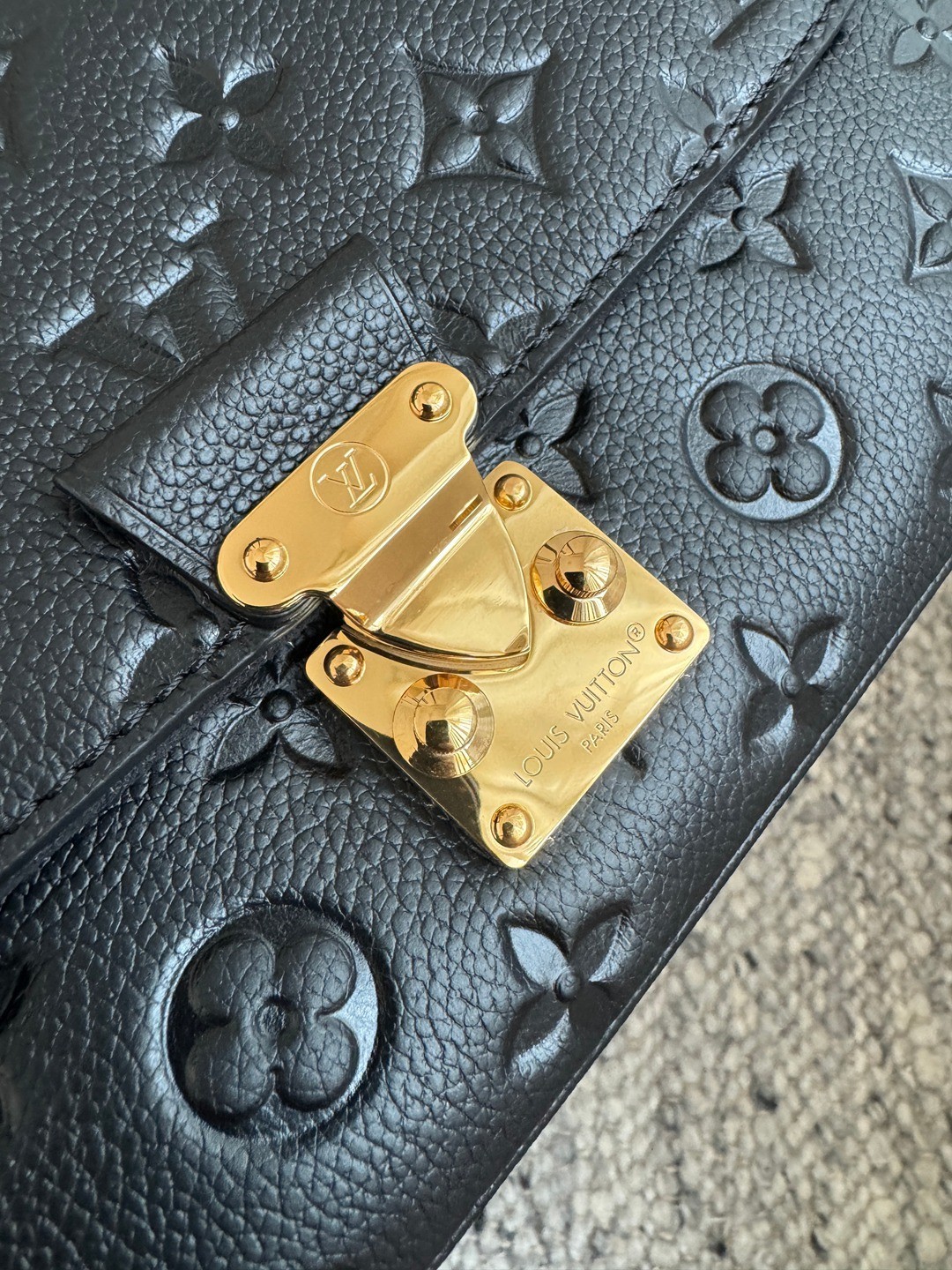 M29783 PochetteMetis Soft PM黑金_17