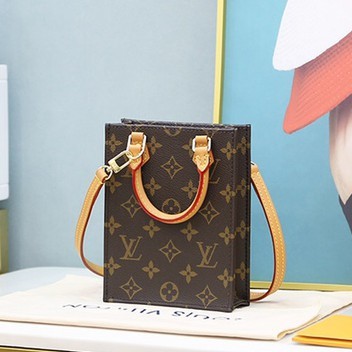 M69442 Petit Sac Plat_1