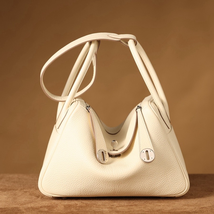 H Lindy 26CM 奶油白銀扣_1