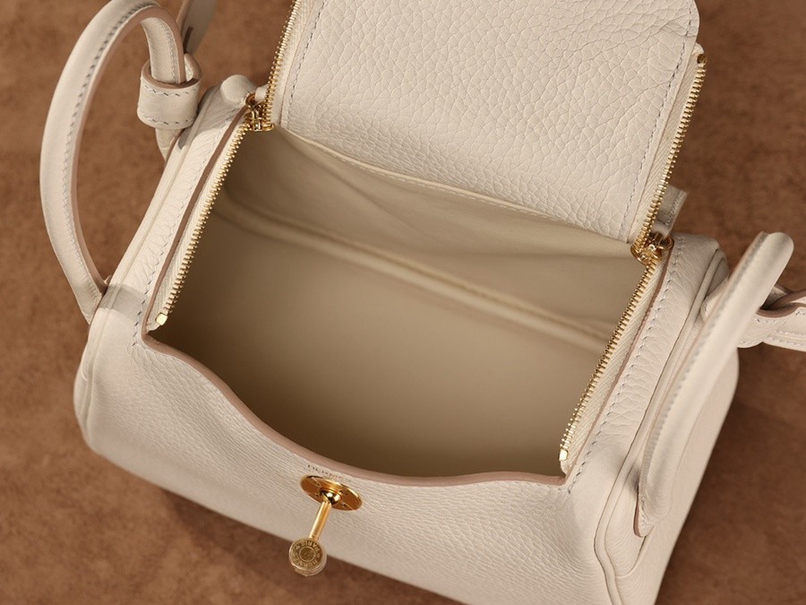 H Lindy Mini 19CM 奶昔白金扣_24