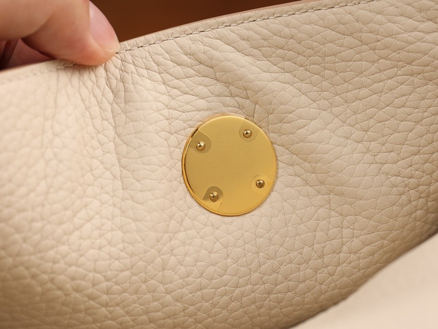 H Lindy 26CM 奶昔白 金扣_14