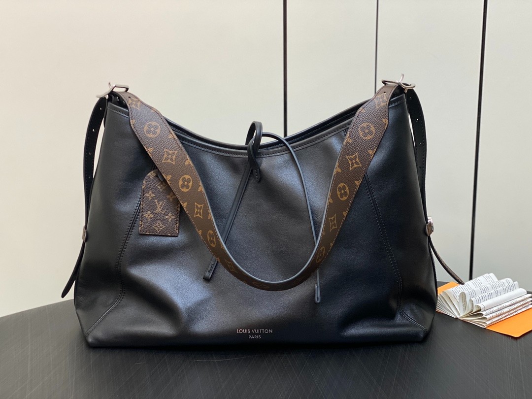 CarryAll Dark 中號手袋  M25143