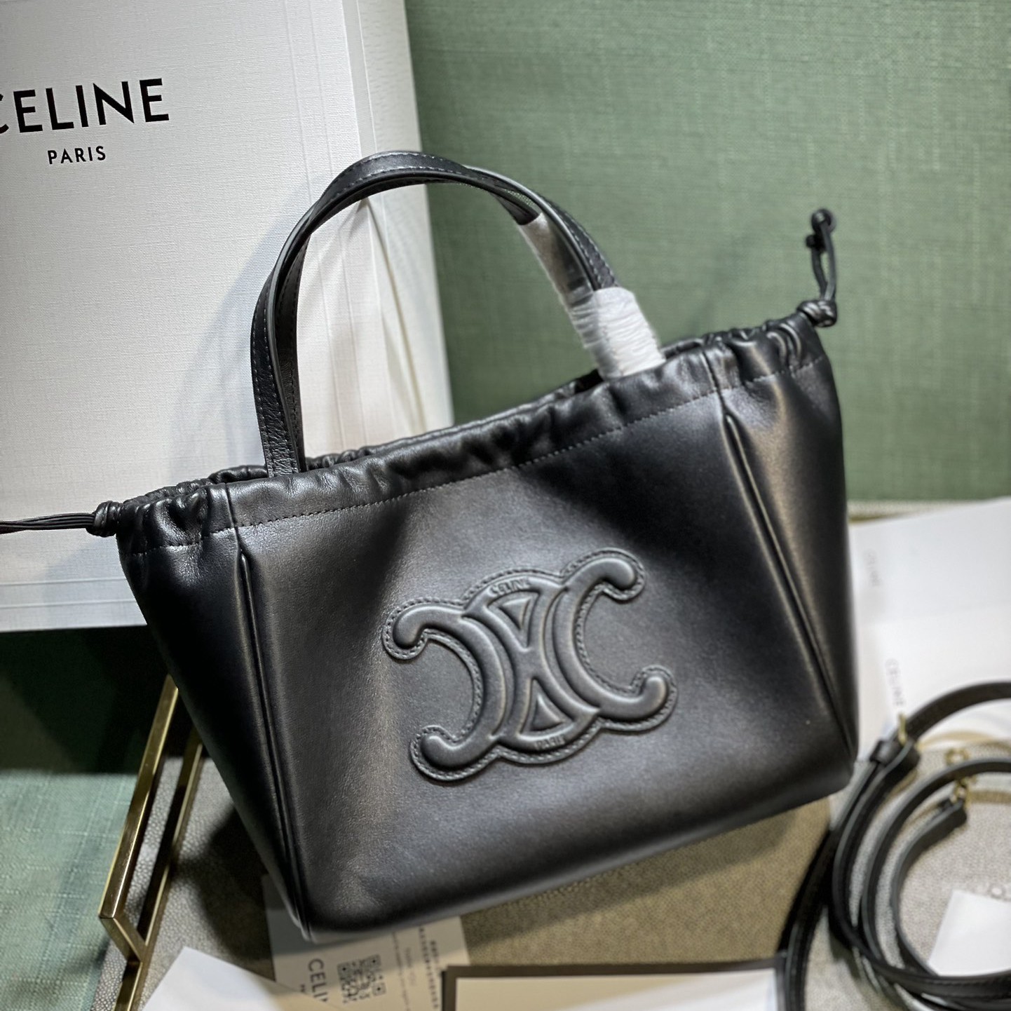 Celin Mini CUIR CABAS牛皮革抽繩包  黑色_1