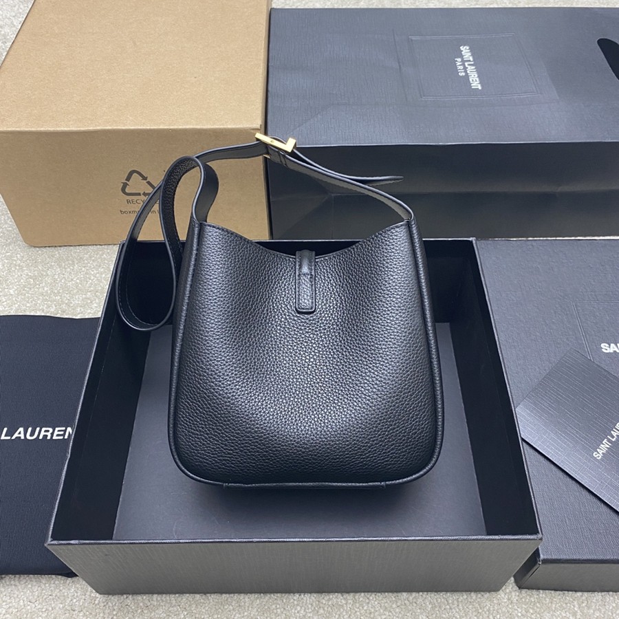 LE 5  7 Mini Hobo腋下包_2