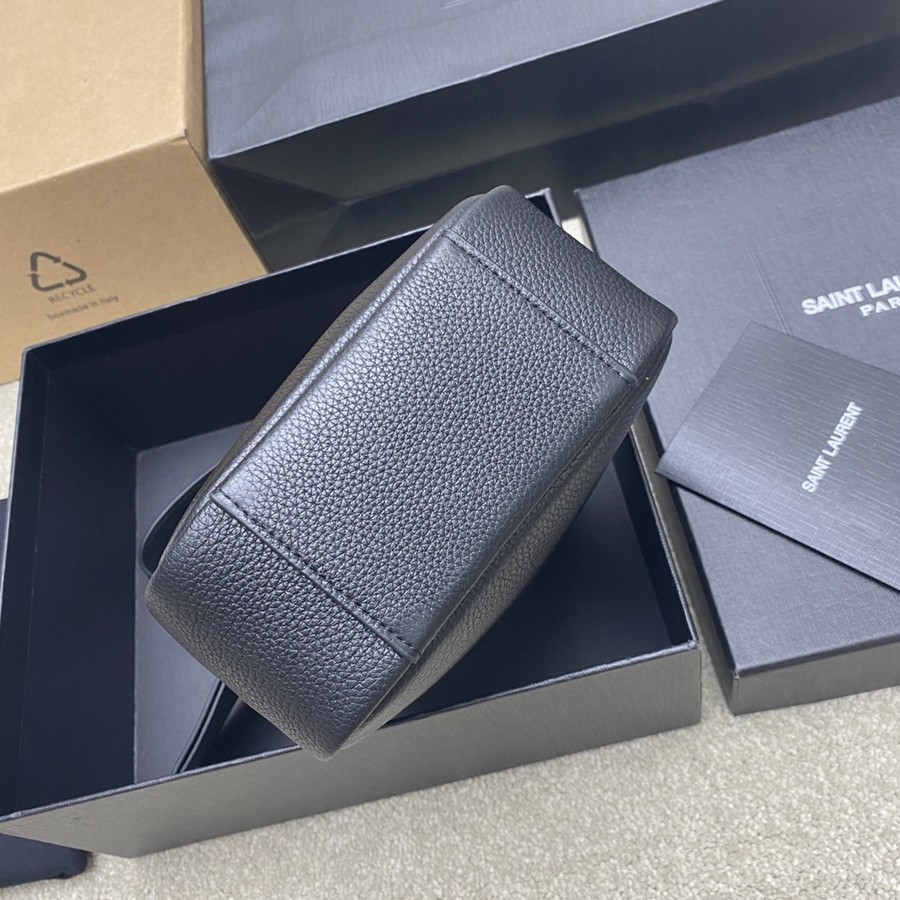 LE 5  7 Mini Hobo腋下包_5