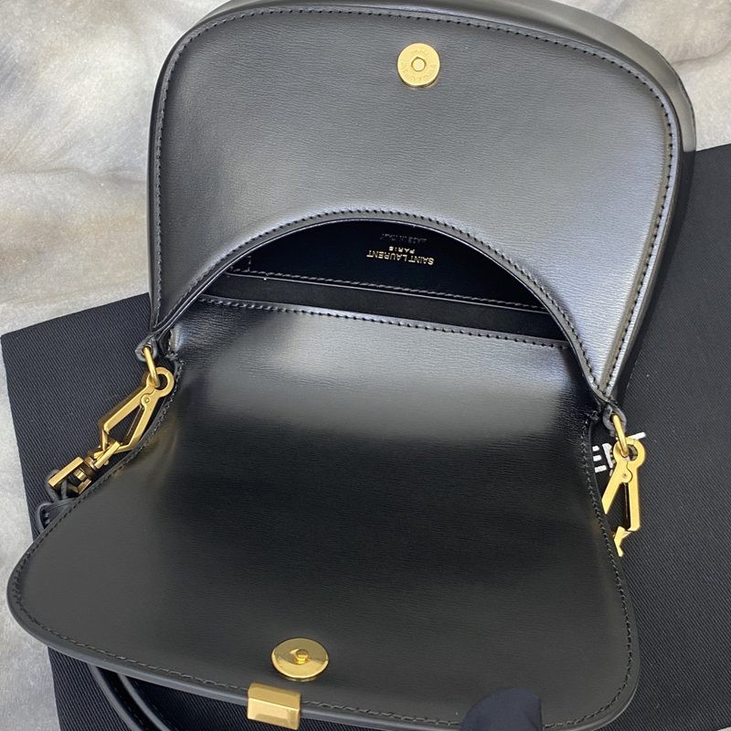 Voltaire Top Handle Box Saint Laurent頂部提手袋_5