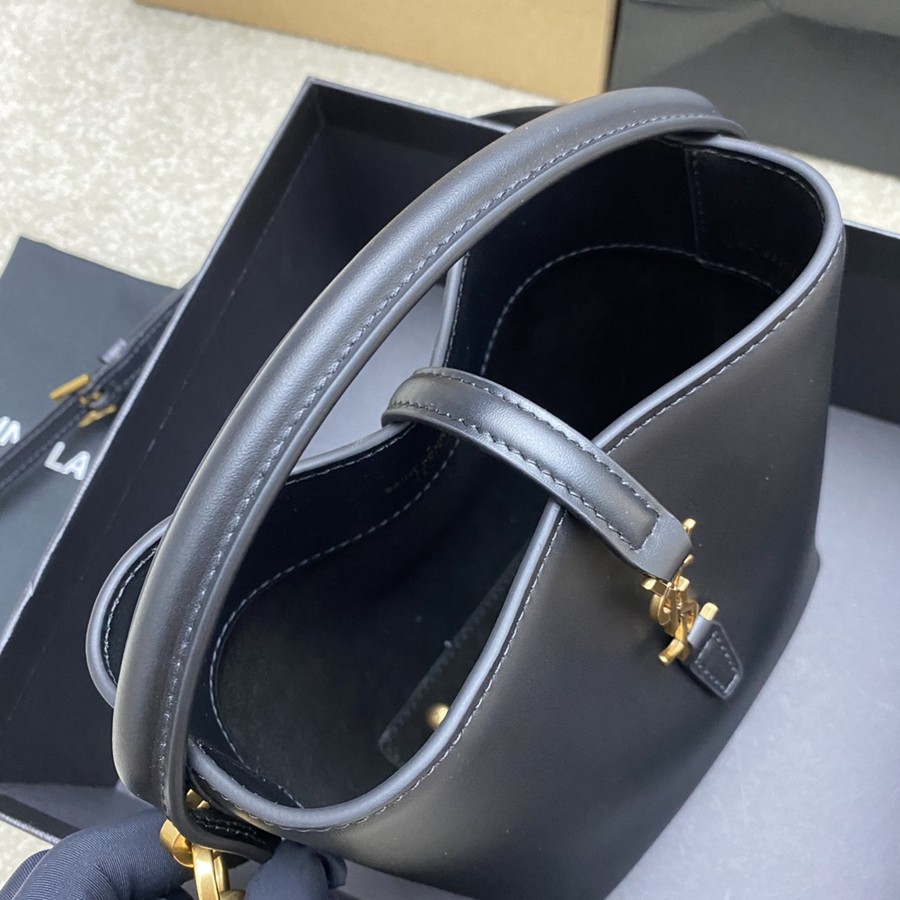 LE 37亮面皮革迷你手袋_5