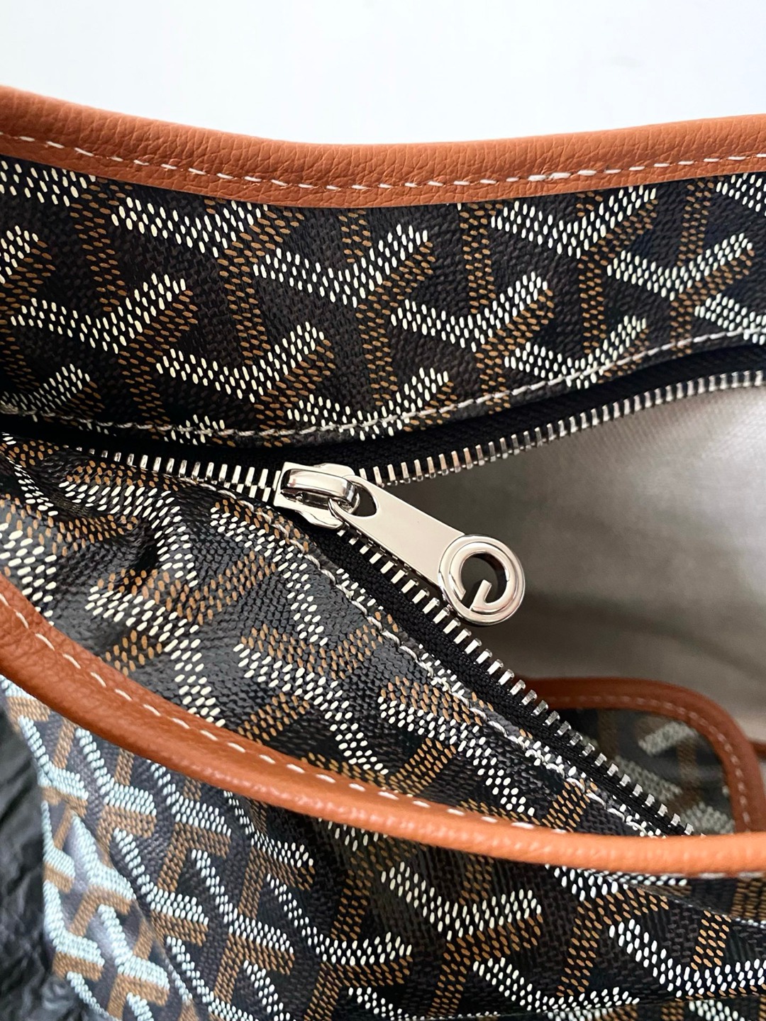 Hobo Mini拉鏈托特棕色_2