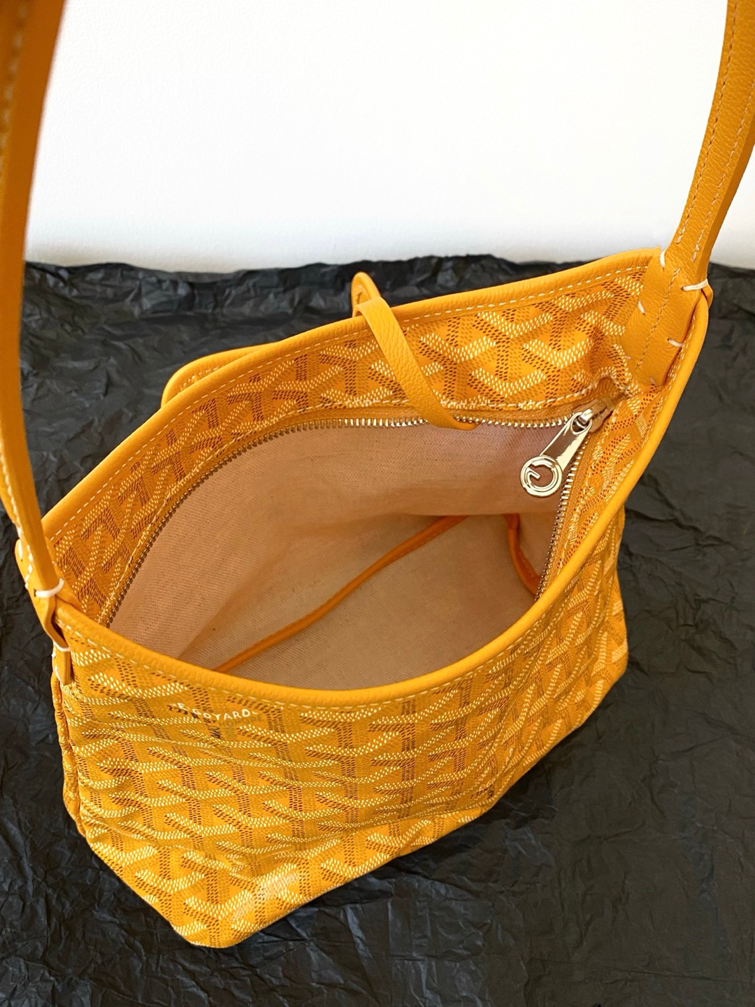 Hobo Mini拉鏈托特黃色_7