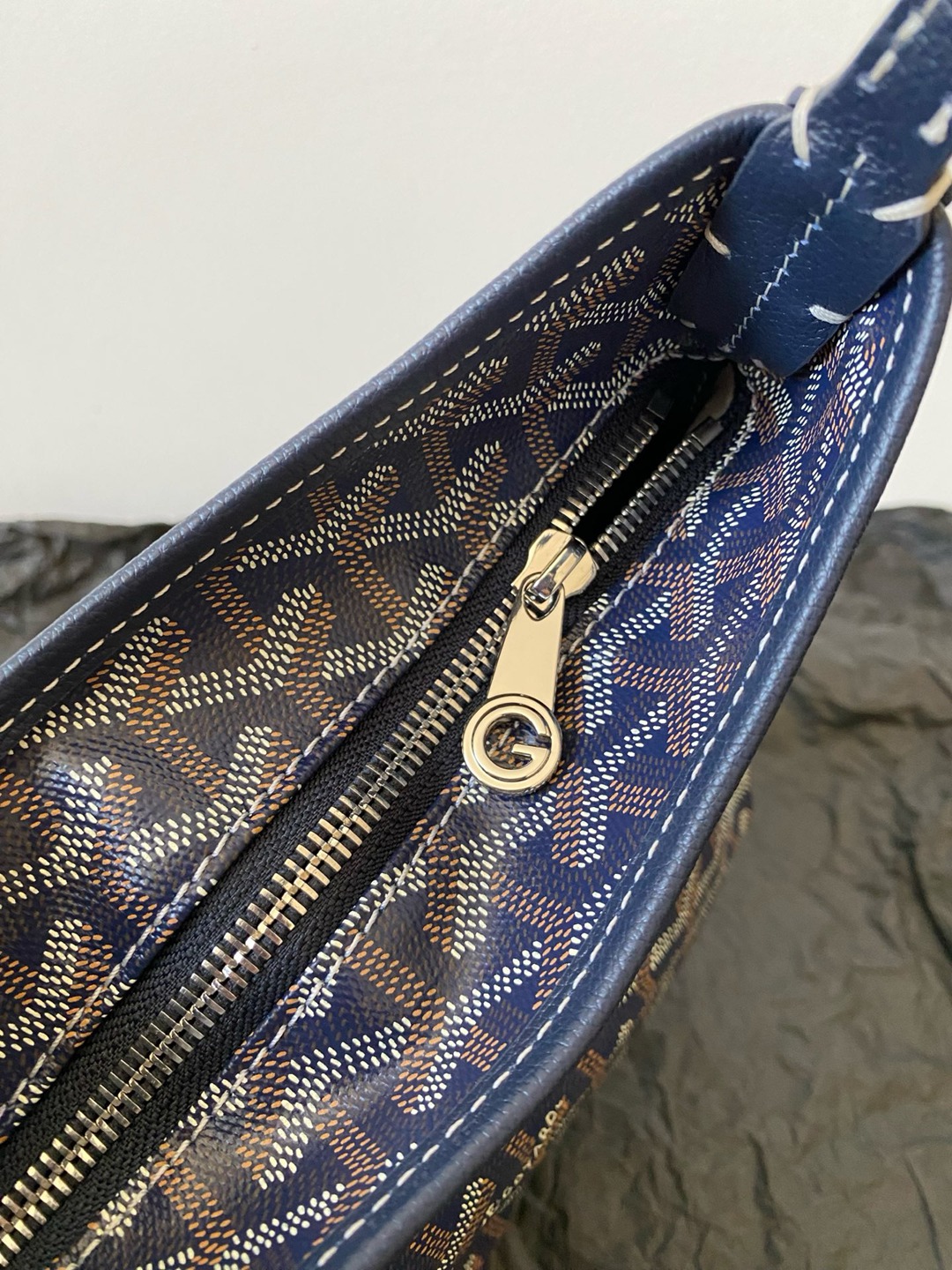 Hobo Mini拉鏈托特深藍_3