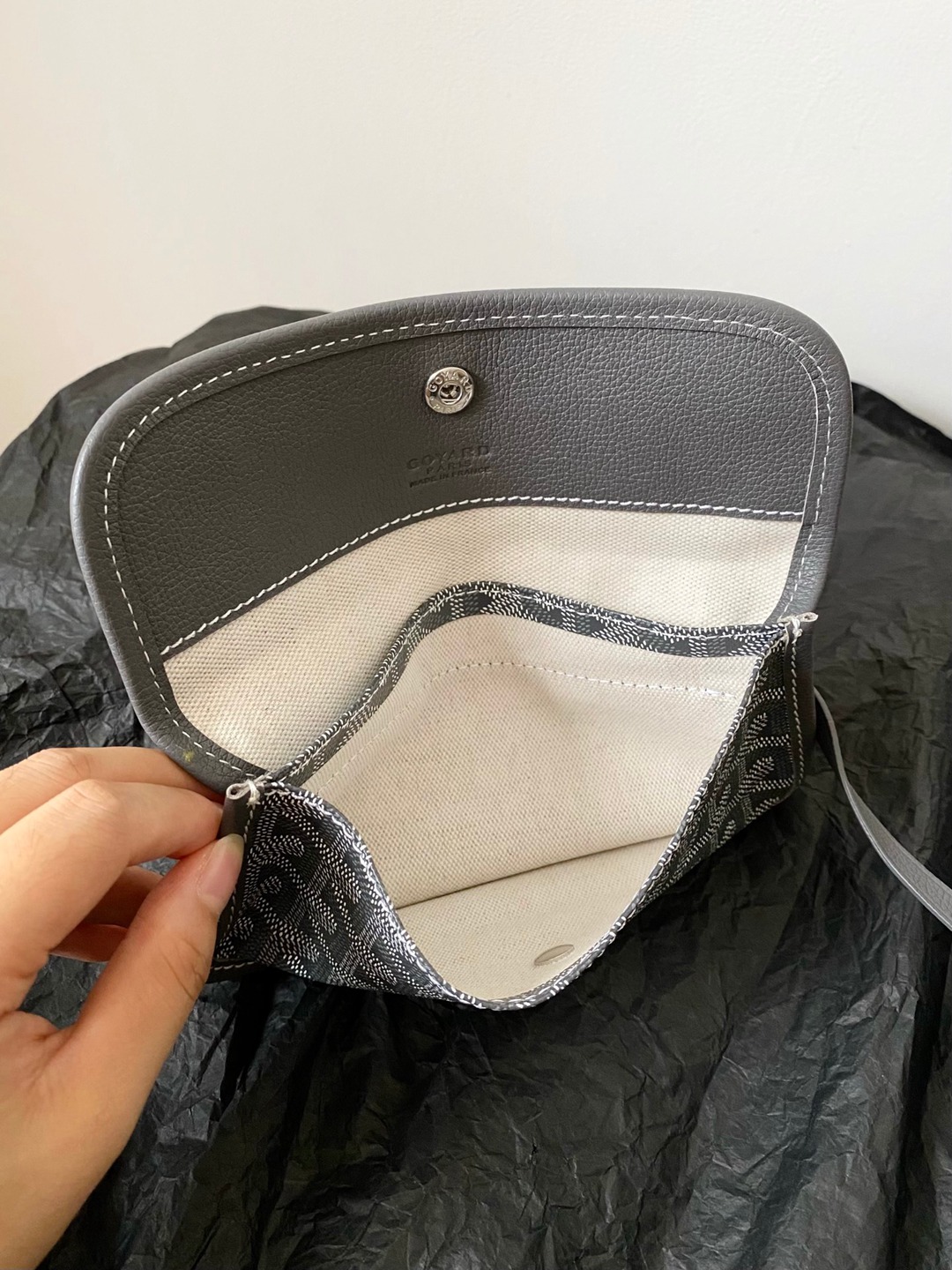 Boheme Hobo灰色紅愛心_5