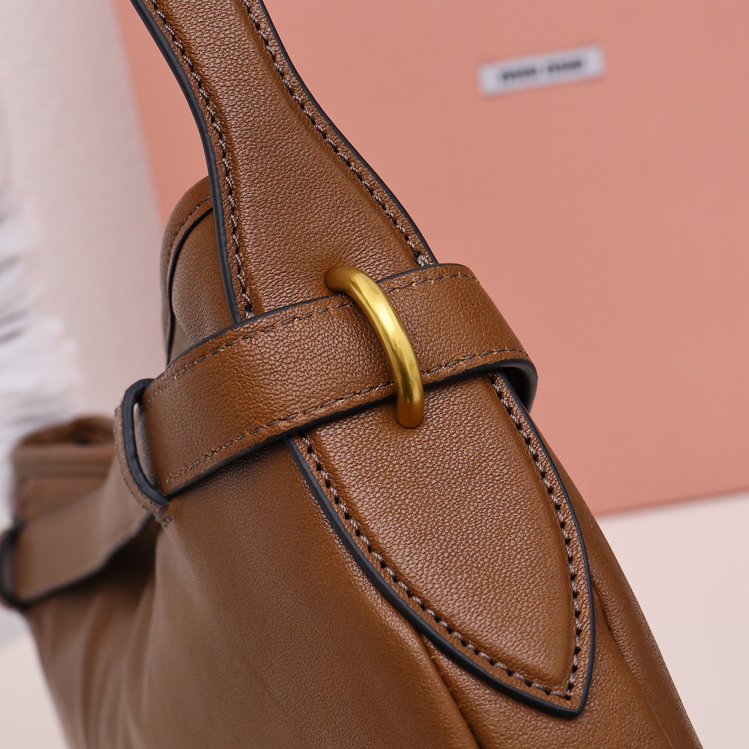 25羊皮腋下包棕色_6