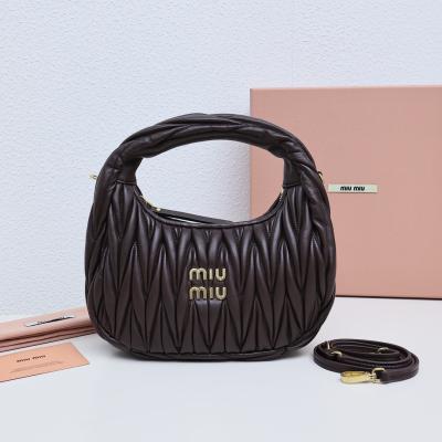 Wander Matelassé Hobo半月包褶皺包石楠木