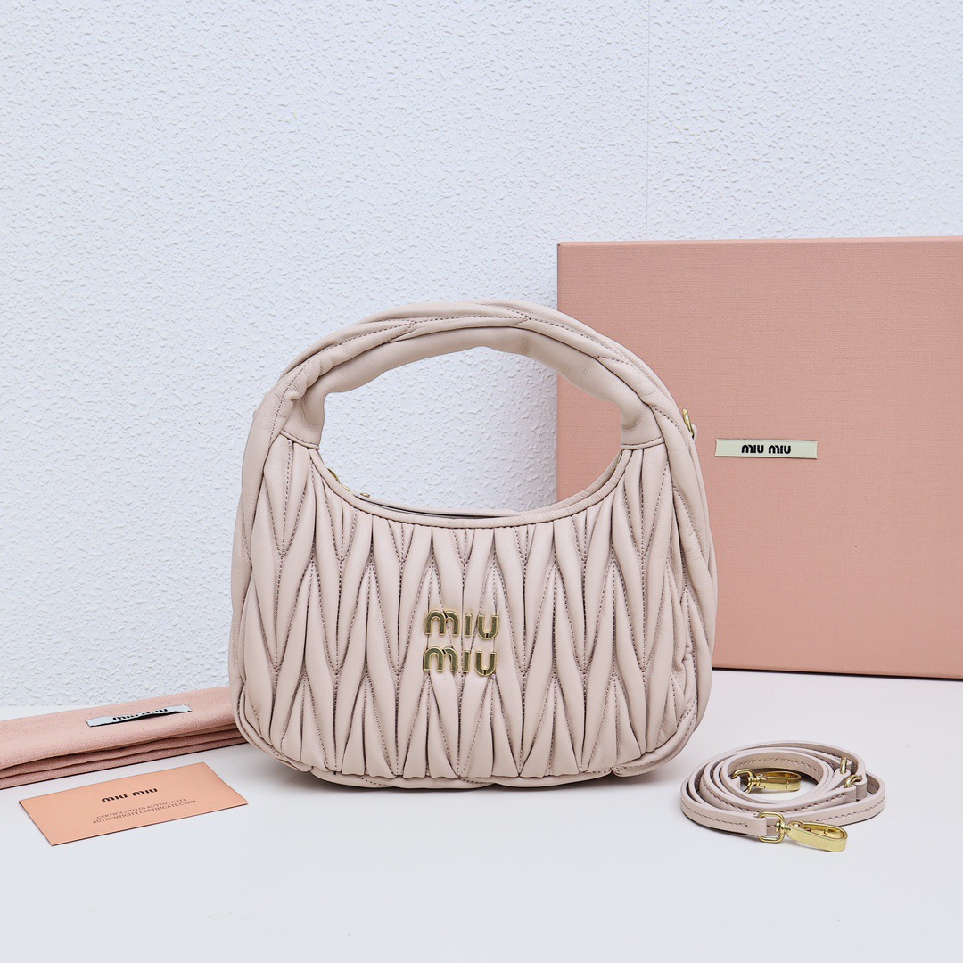 Wander Matelassé Hobo半月包褶皺包裸粉色_1