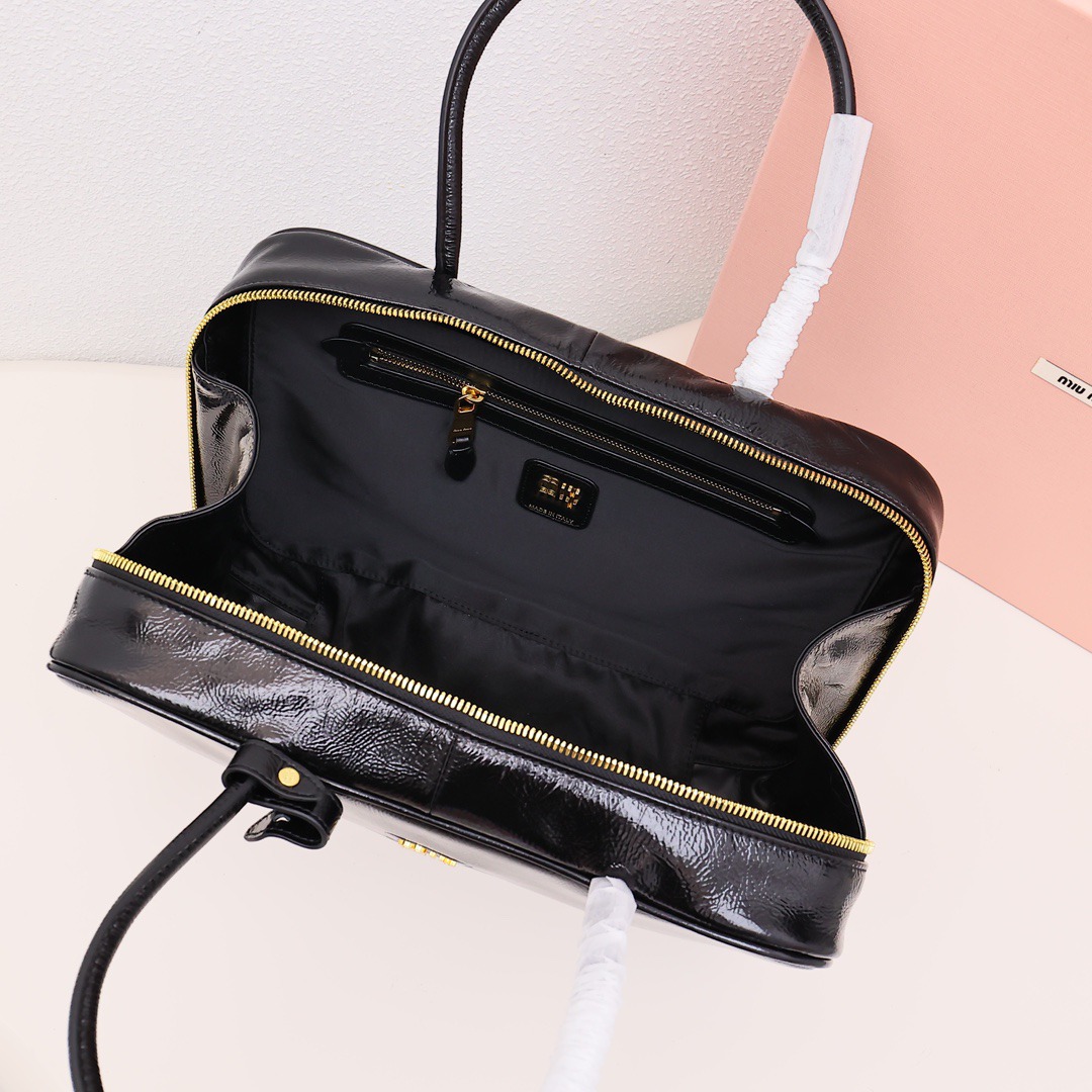 Beau油蠟皮公事包黑色_2