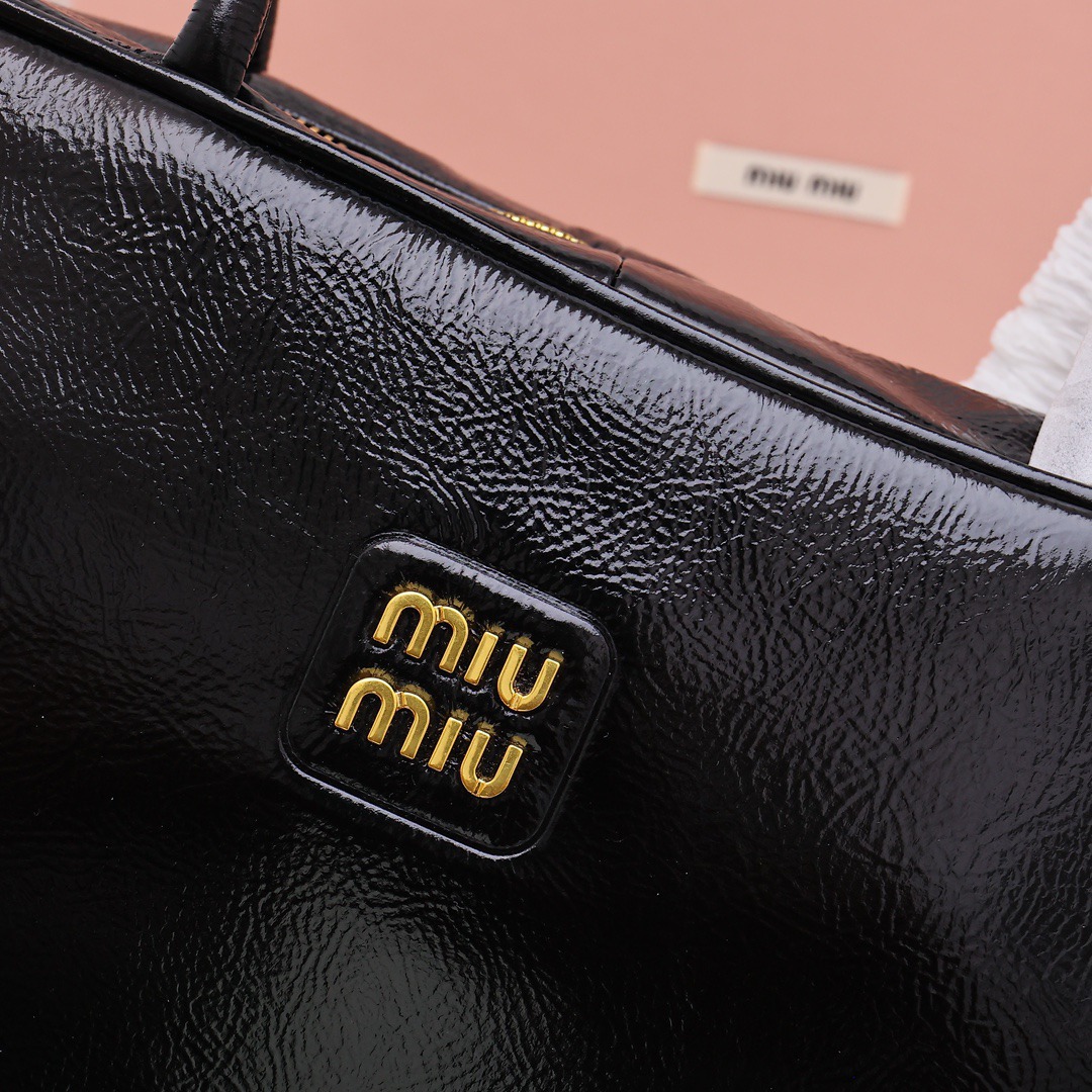 Beau油蠟皮公事包黑色_4