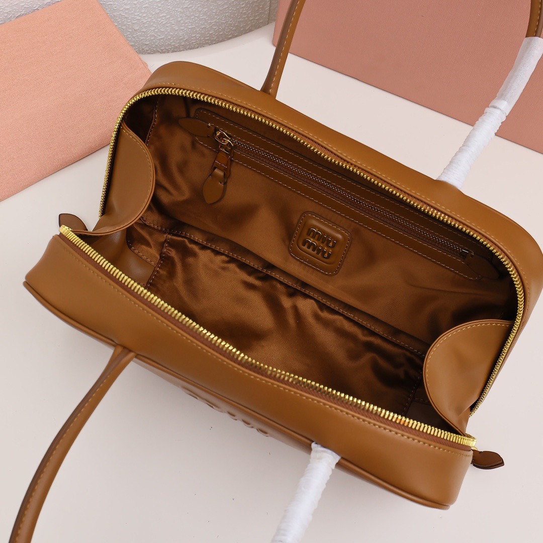 Beau小號公事包幹邑色_5