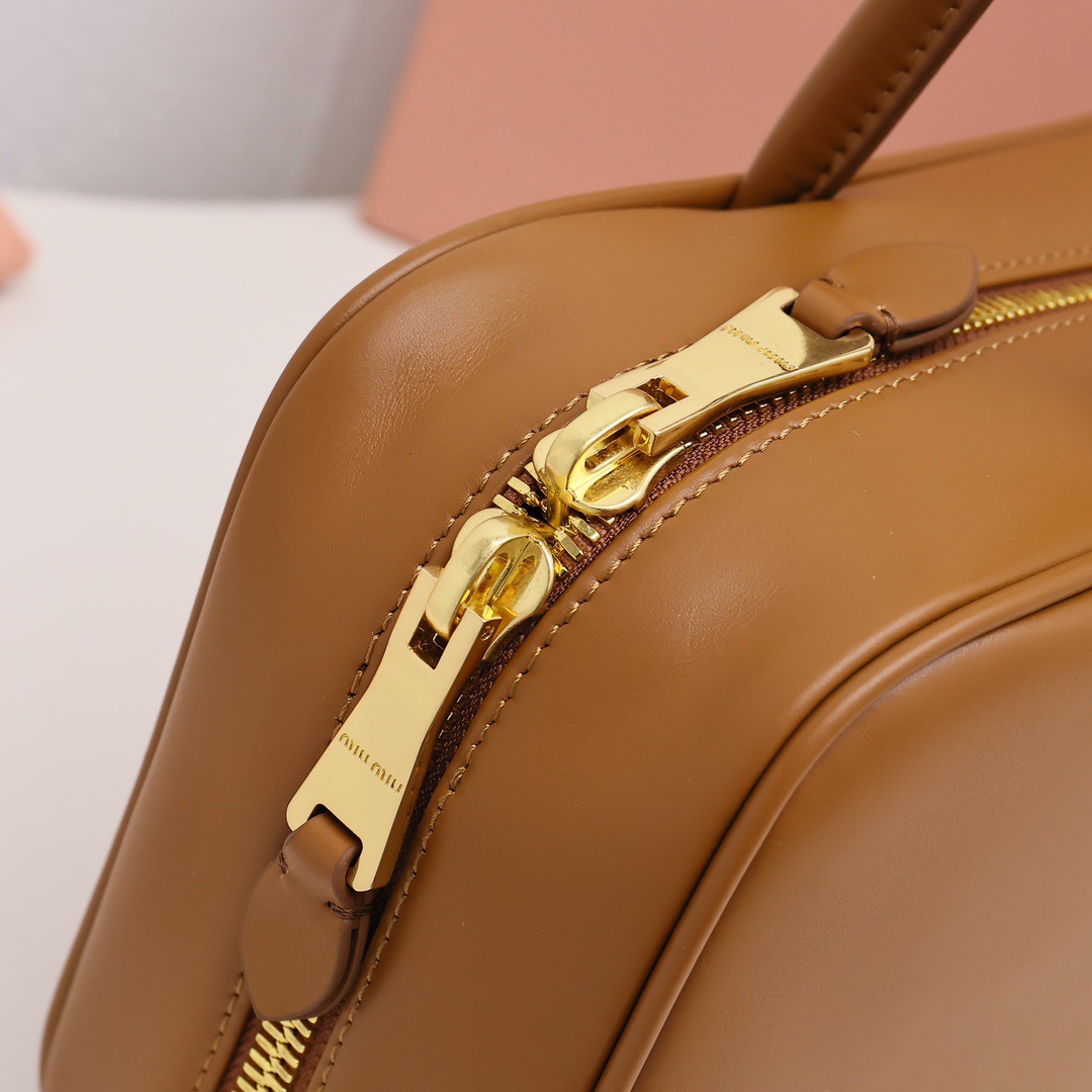 Beau小號公事包幹邑色_8