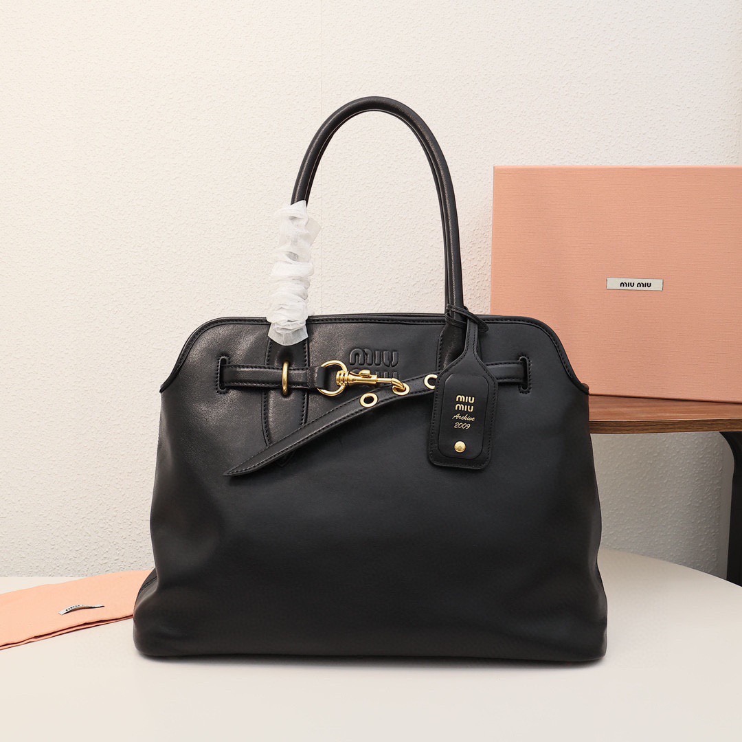 Aventure羊皮中號黑色_1