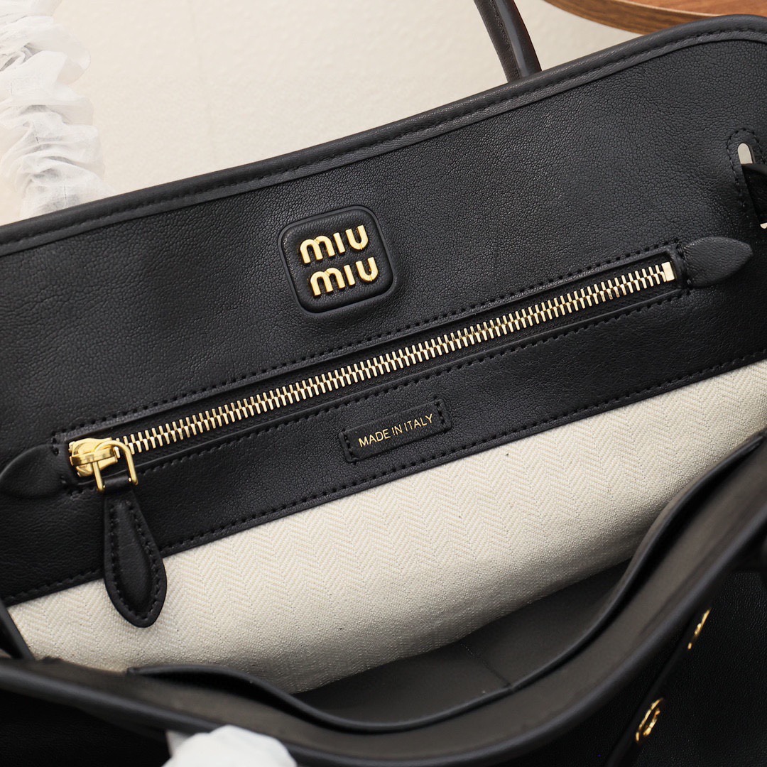 Aventure羊皮中號黑色_3