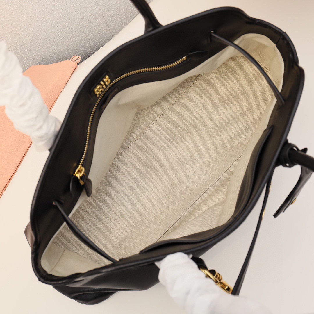 Aventure羊皮中號黑色_5