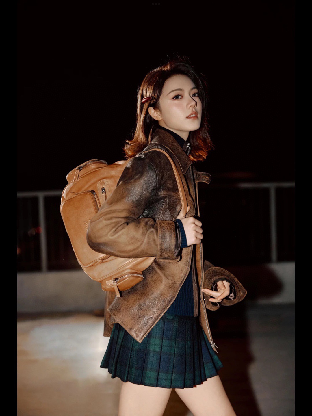 Pocket機車包復古色焦糖色_11