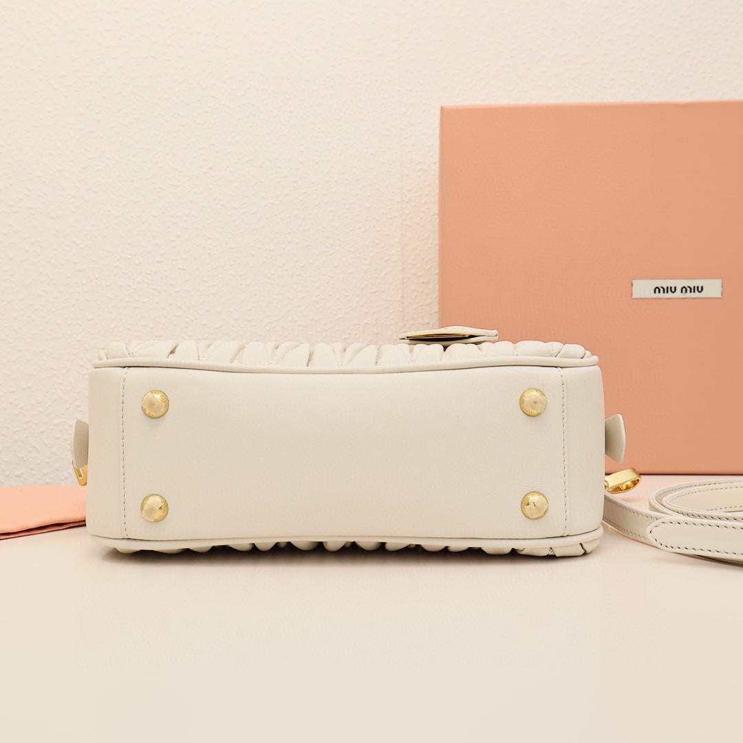 Arcadie褶皺保齡球包白色_4