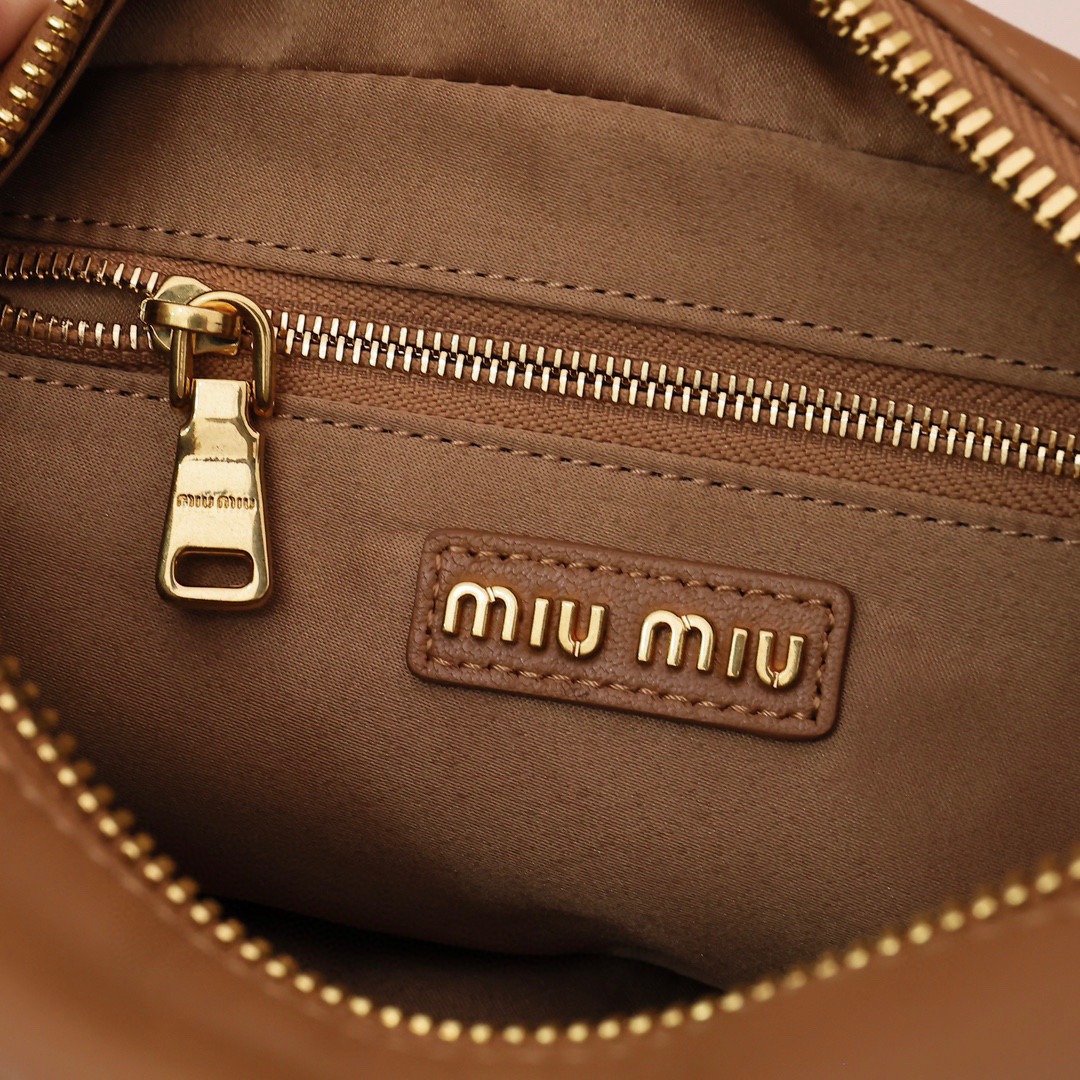 Arcadie褶皺保齡球包焦糖色_9