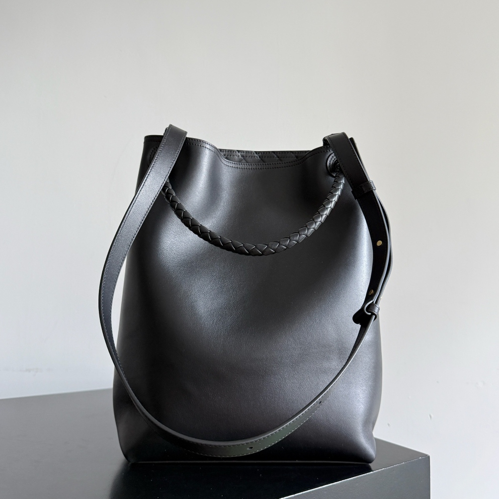 Andiamo水桶包 844169黑色_4