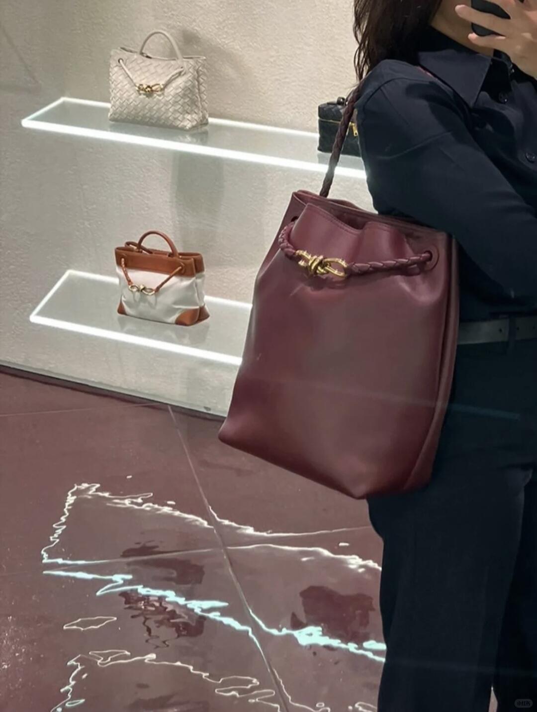 Andiamo水桶包 844169巴羅紅_13