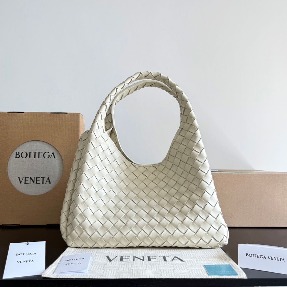 844249 Campana肩背包小號 海鹽色_1