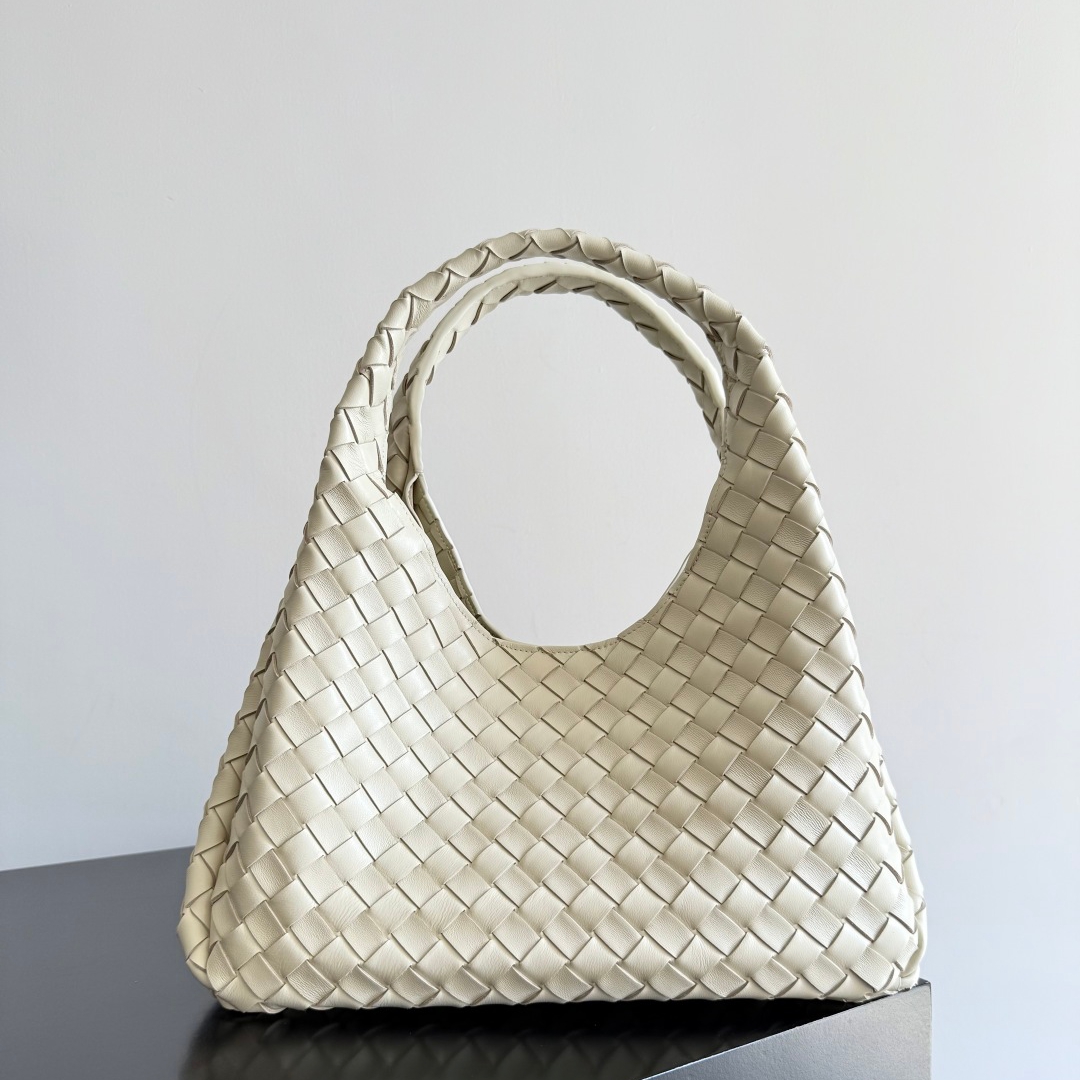 844249 Campana肩背包小號 海鹽色_2