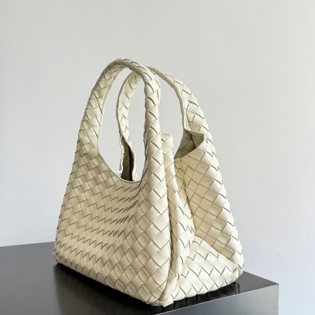 844249 Campana肩背包小號 海鹽色_3