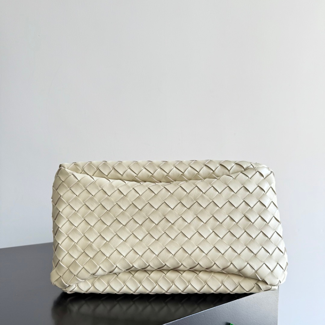 844249 Campana肩背包小號 海鹽色_5